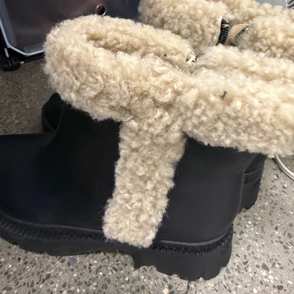 Coach Women's Black Boots with Cream Shearling, new no box